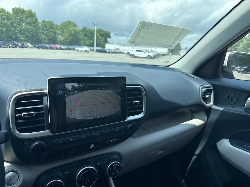 New 2026 Hyundai Venue SEL FWD image 19
