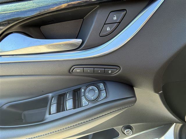 Used 2021 Buick Enclave Avenir w/ Avenir Technology Package image 13