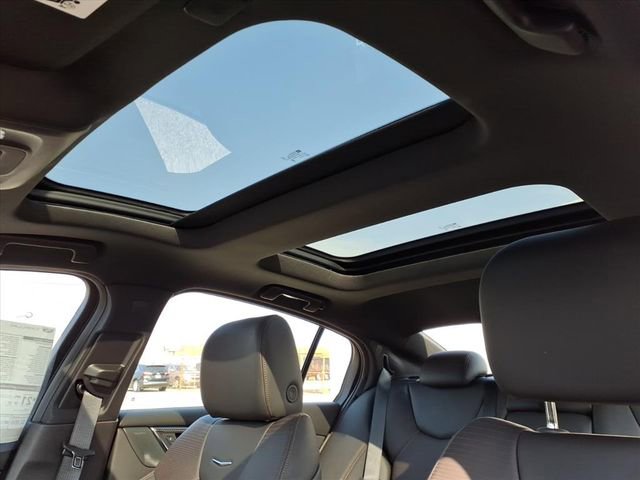 New 2026 Cadillac CT5 V image 6