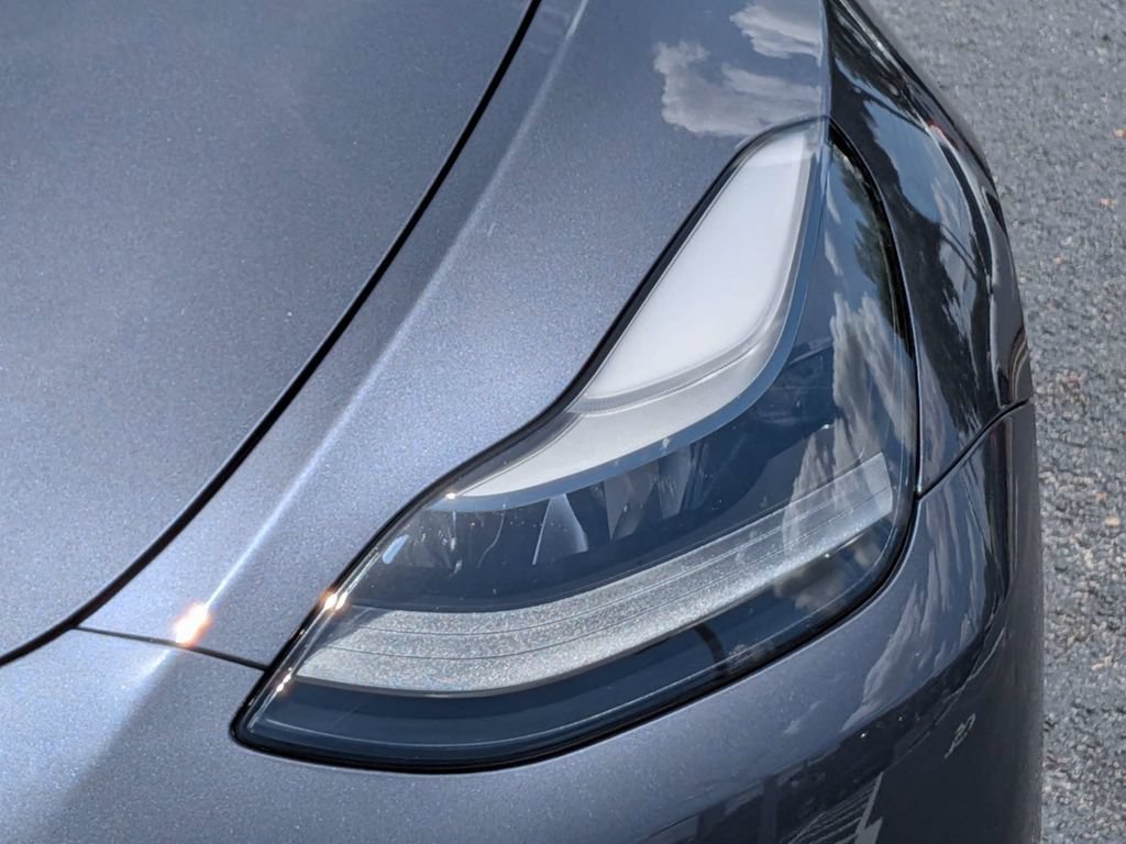 Used 2022 Tesla Model Y Performance AWD/4WD image 10