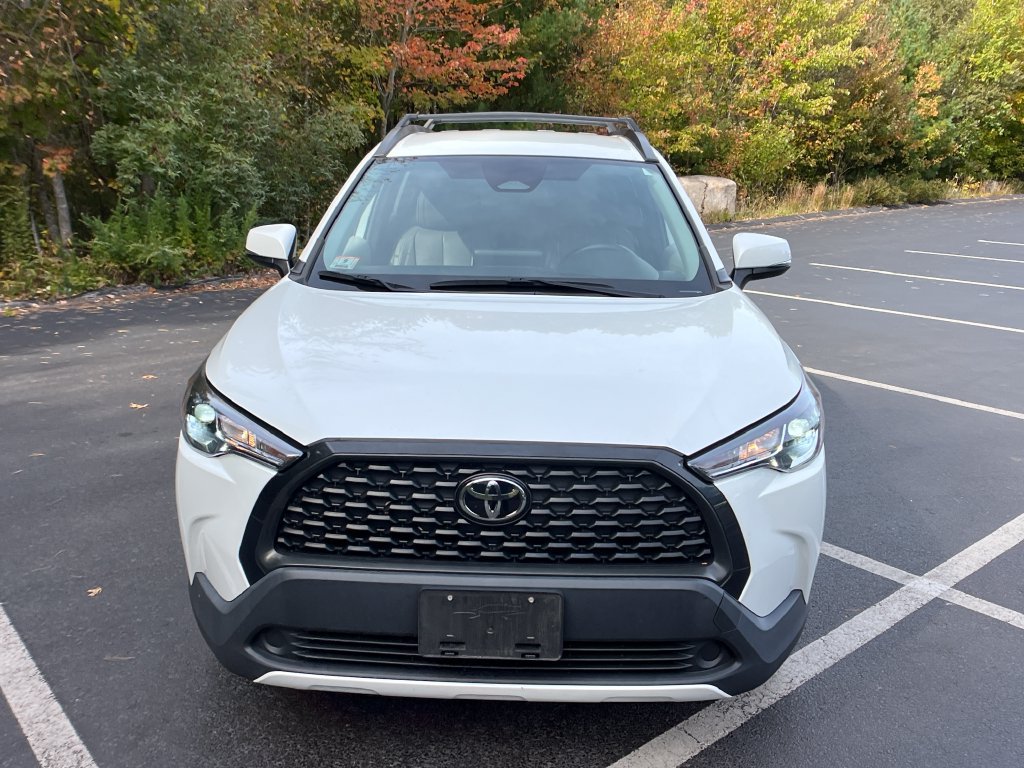 Used 2023 Toyota Corolla Cross LE AWD/4WD image 31