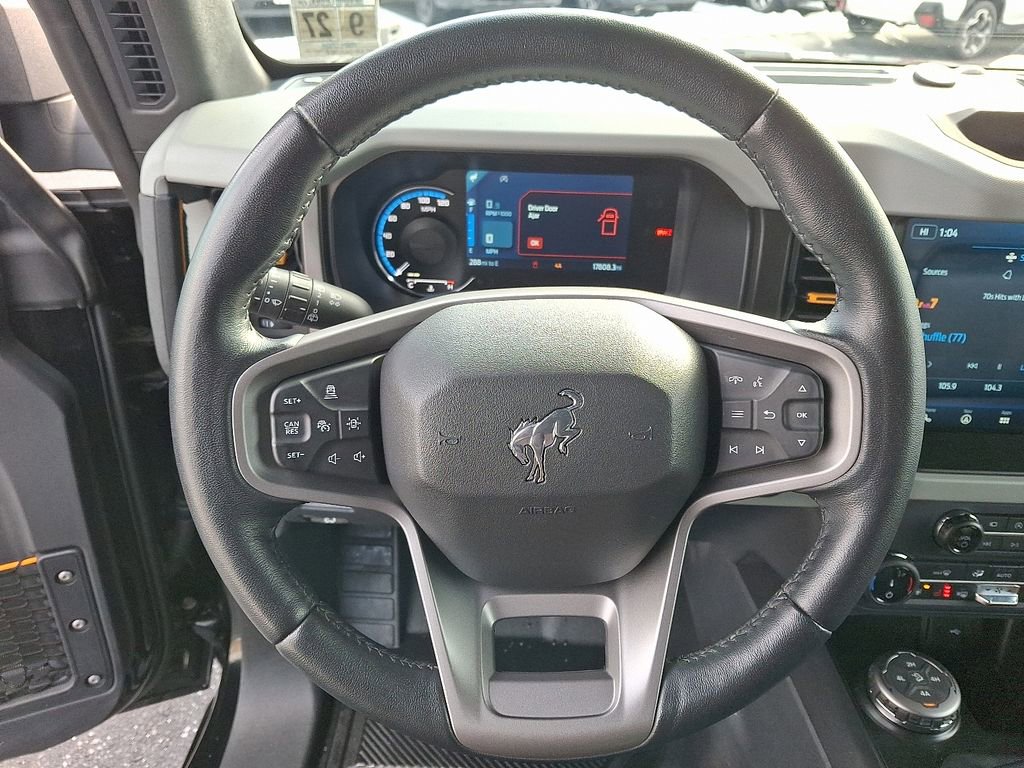 Used 2022 Ford Bronco Badlands image 19