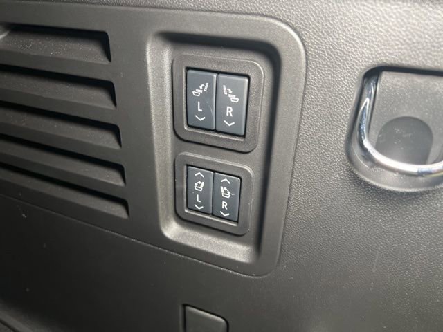 Used 2026 Chevrolet Traverse High Country w/ LPO, Floor Liner Package image 63