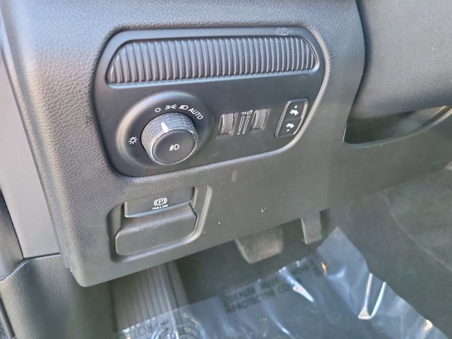 Certified 2022 Jeep Wagoneer Series I AWD/4WD image 31