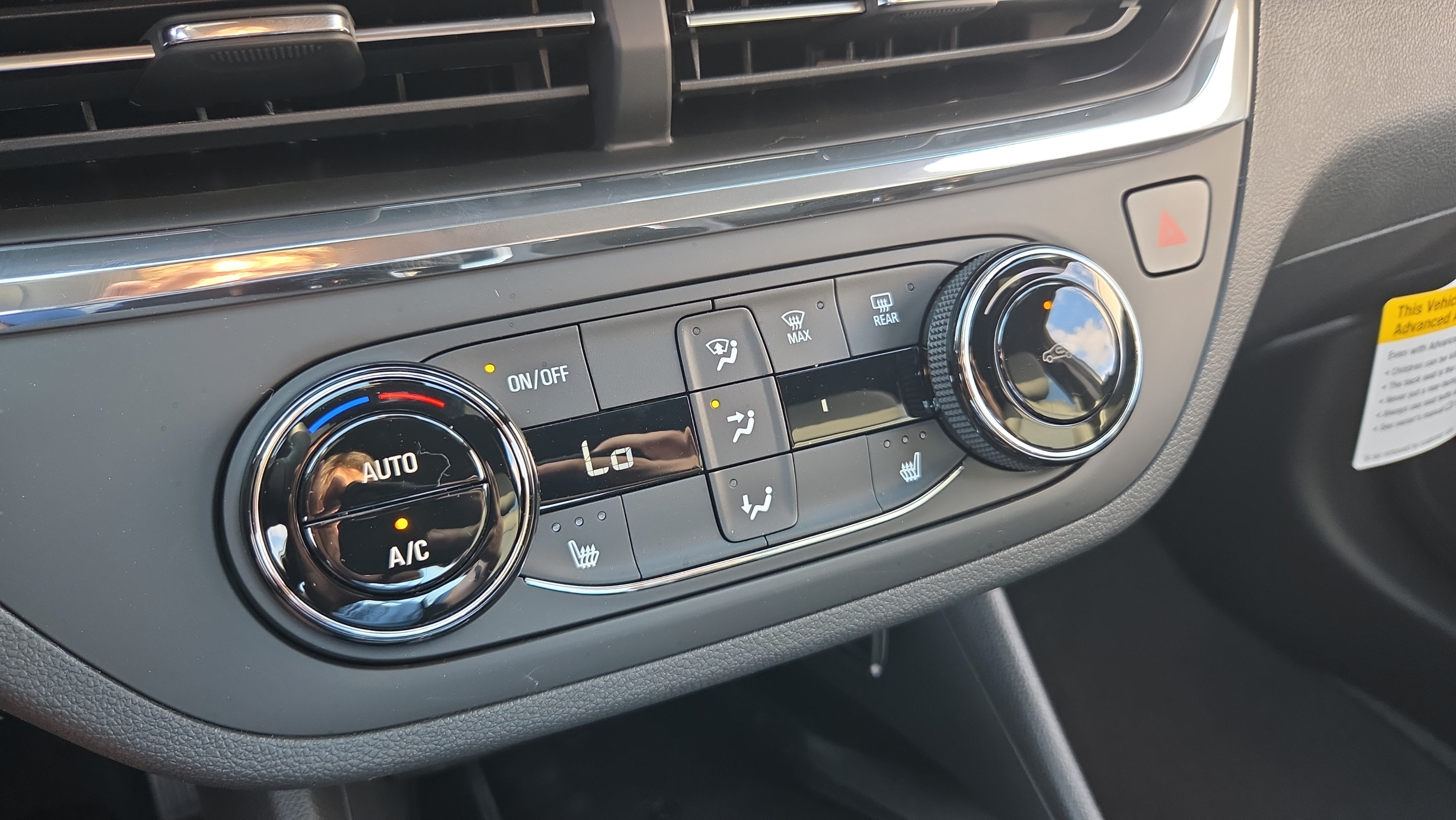 New 2026 Buick Envista Sport Touring w/ Convenience I Package FWD image 19