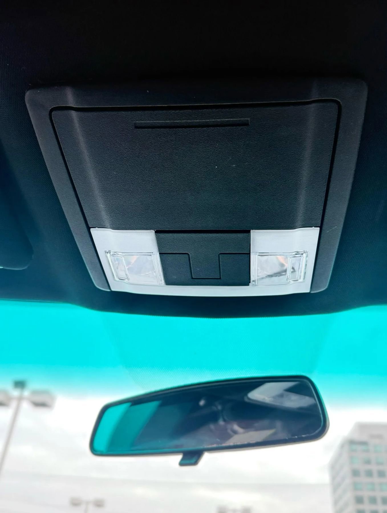 Used 2016 Ford Explorer XLT image 22