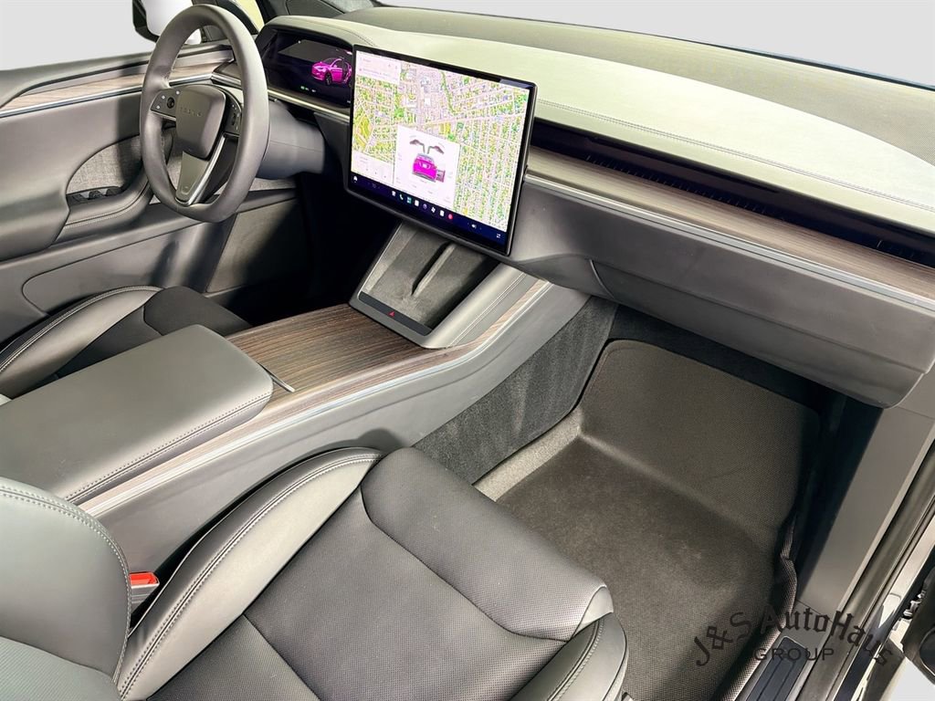 Used 2024 Tesla Model X AWD/4WD image 36