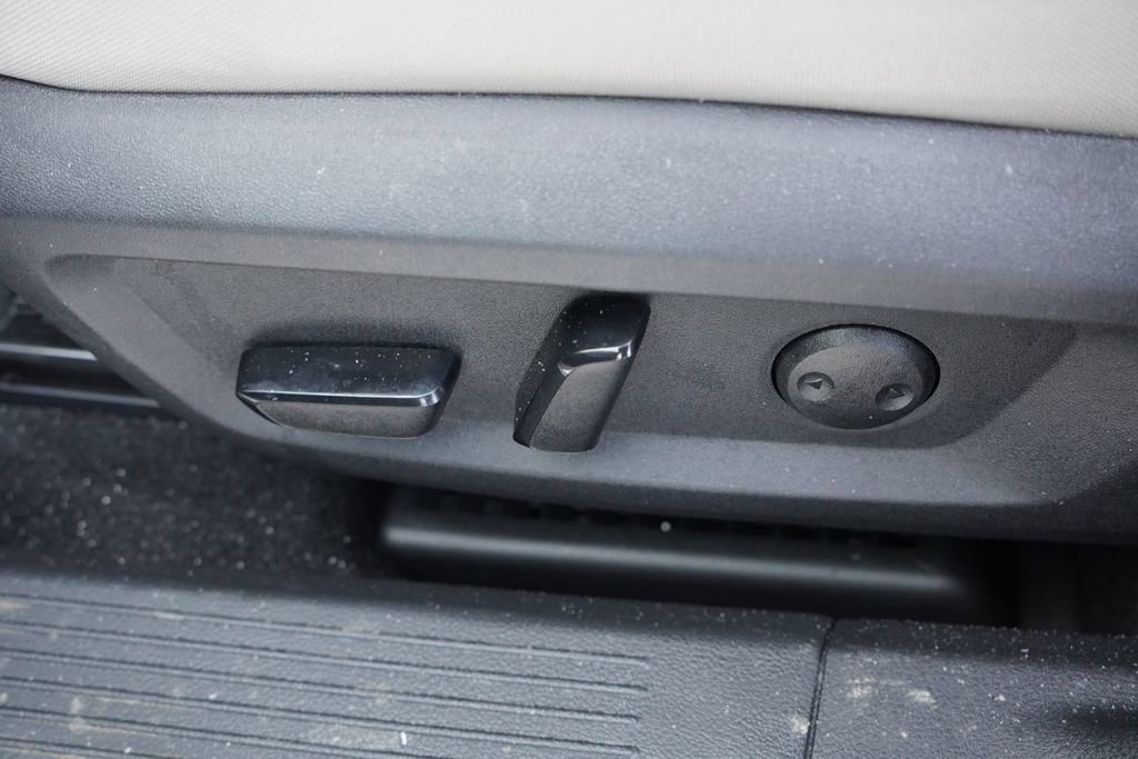 Used 2023 Nissan Rogue SV image 21