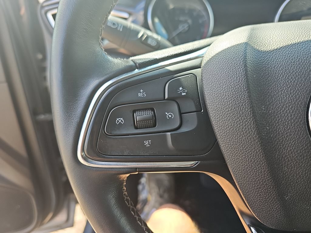 Certified 2023 Buick Encore GX Select AWD/4WD image 22