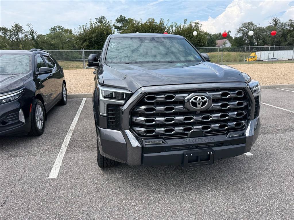 Used 2023 Toyota Tundra Platinum w/ Advanced Package AWD/4WD image 9