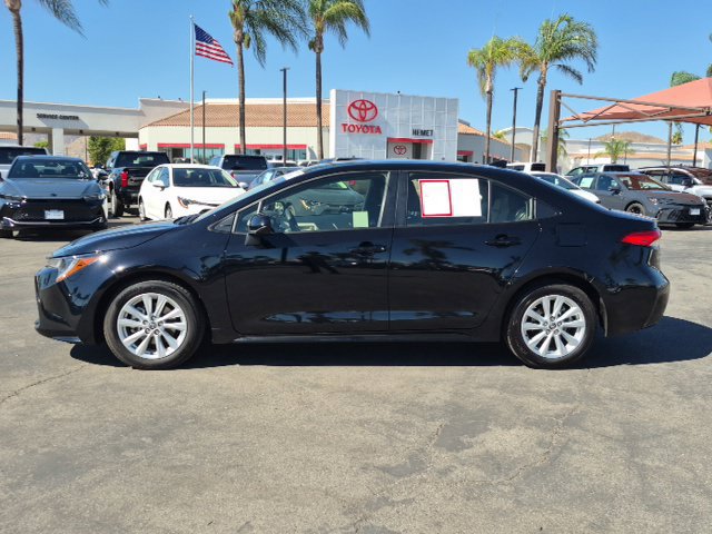 Used 2026 Toyota Corolla LE w/ LE Premium Package FWD image 9