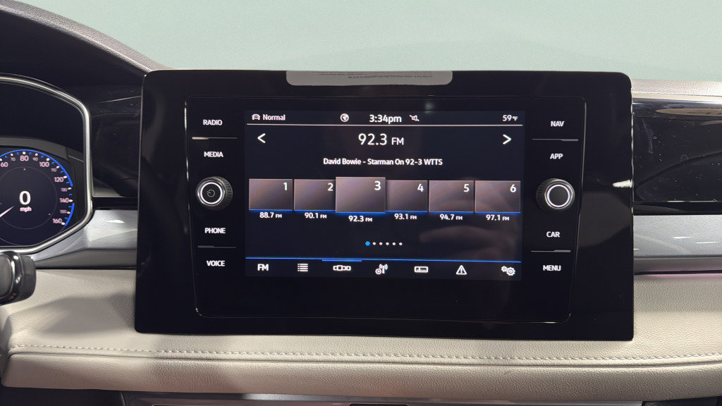 Certified 2025 Volkswagen Taos SEL AWD/4WD image 25
