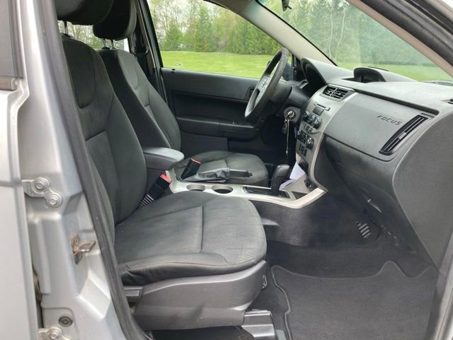 Used 2008 Ford Focus SE FWD image 25