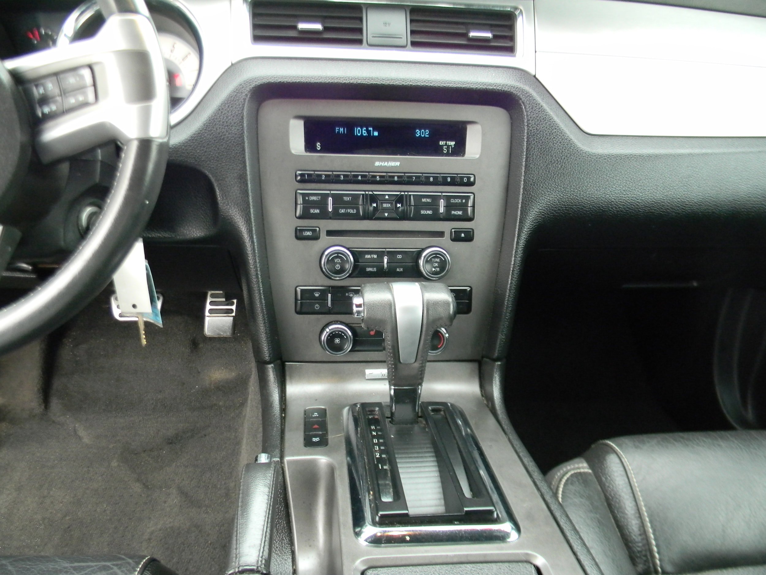 Used 2012 Ford Mustang Premium RWD image 8