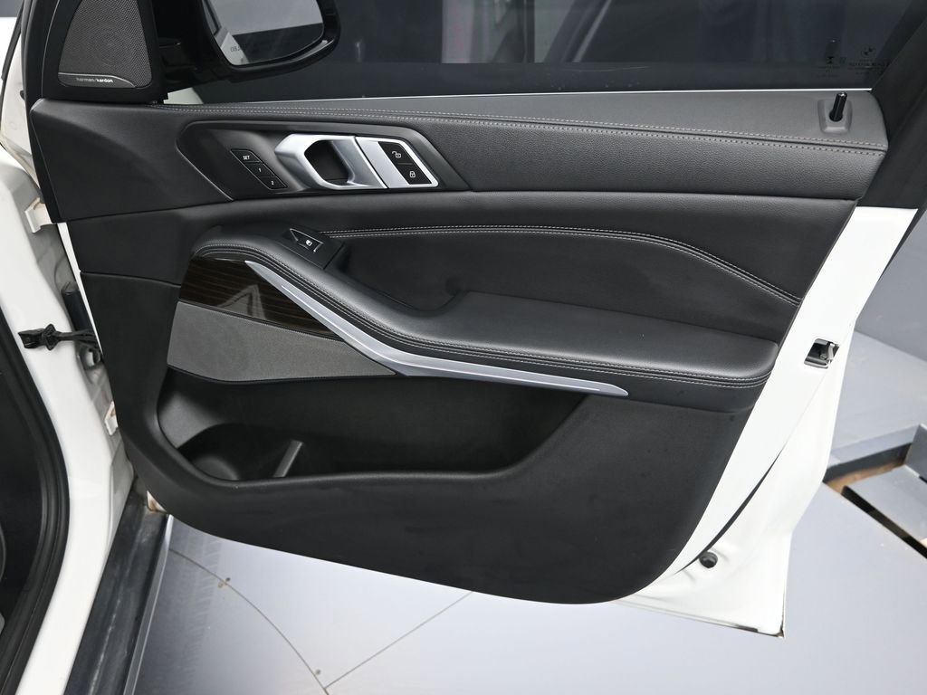 Used 2020 BMW X5 xDrive40i w/ Premium Package image 37