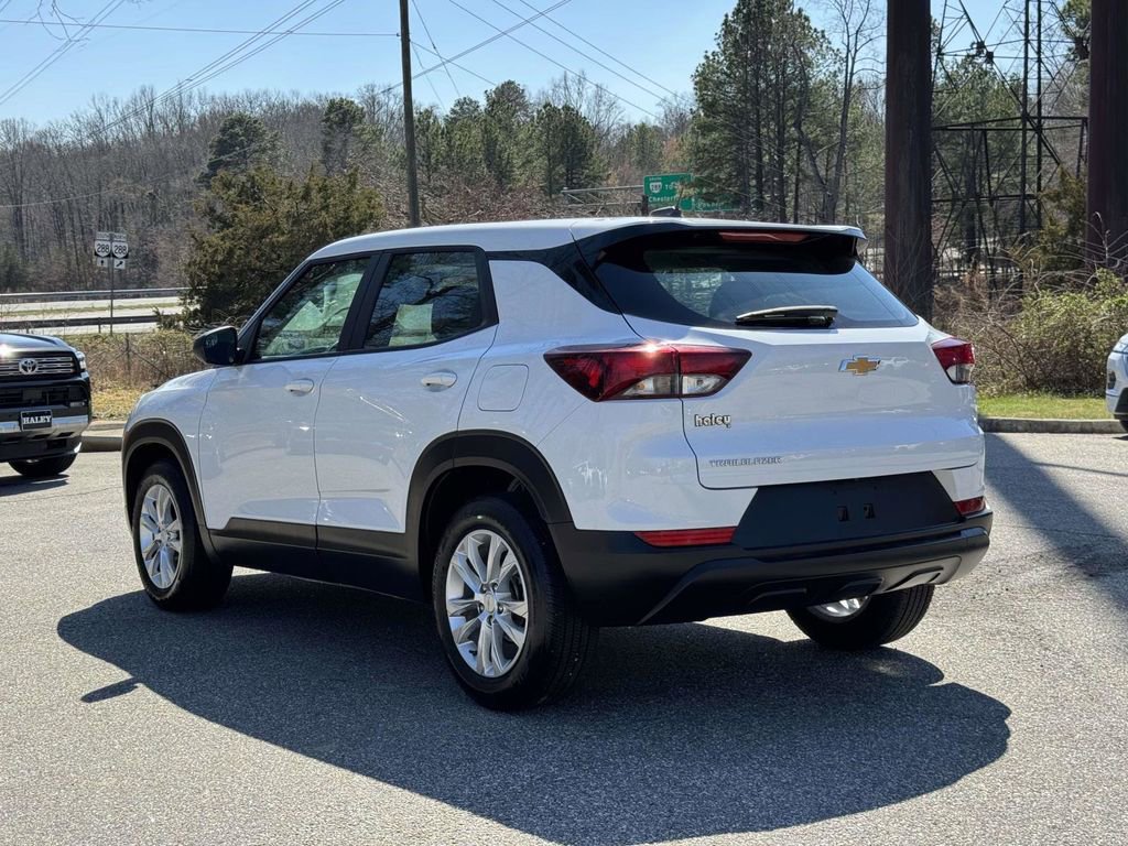 Used 2023 Chevrolet TrailBlazer LS image 23