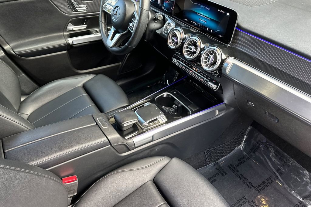 Used 2020 Mercedes-Benz GLB 250 4MATIC image 16