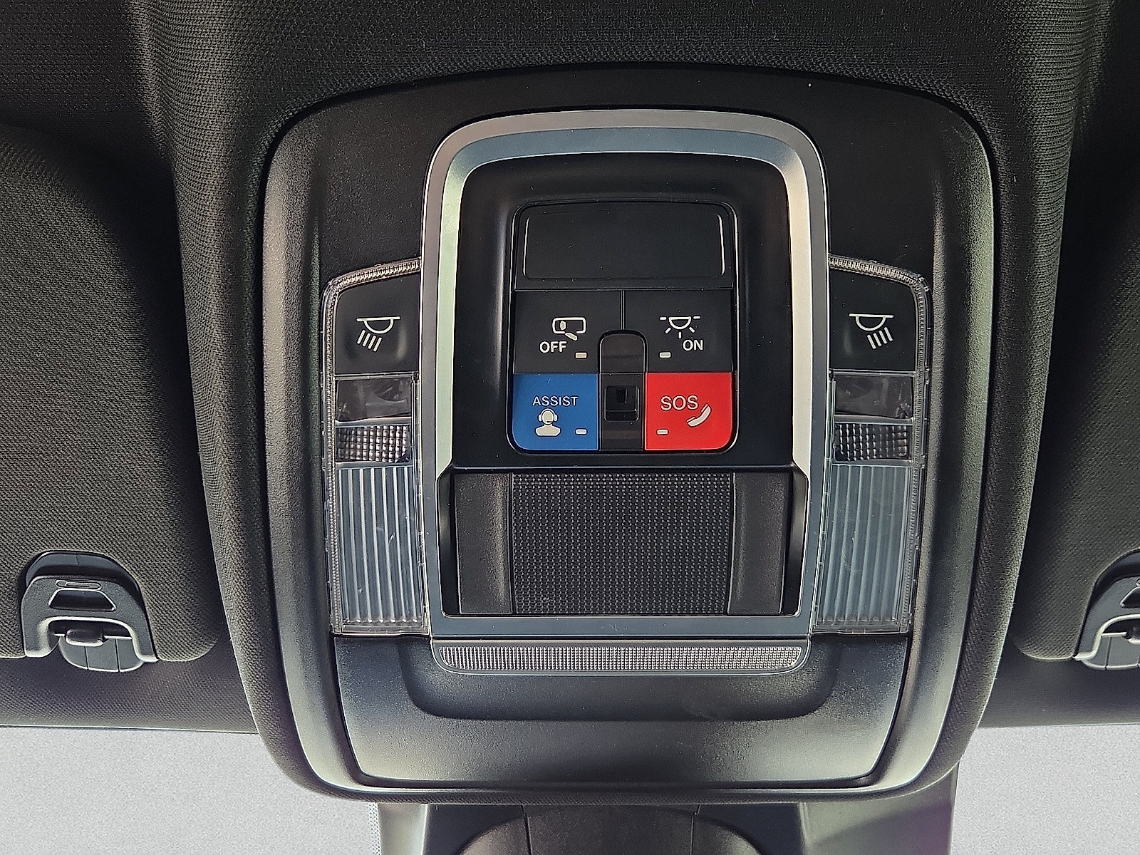 Used 2024 RAM 1500 Laramie AWD/4WD image 20