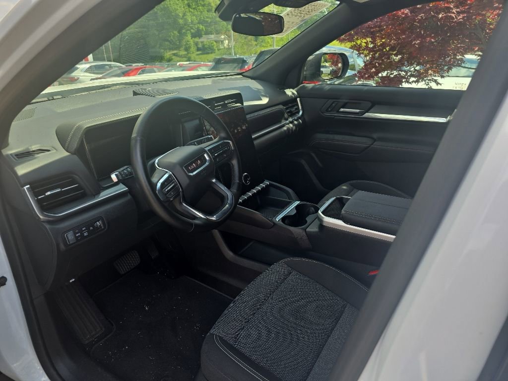 Used 2026 GMC Terrain Elevation AWD/4WD image 32