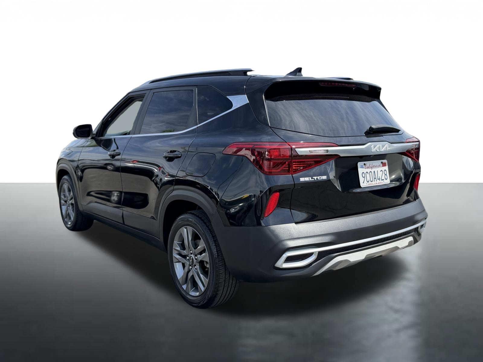 Used 2023 Kia Seltos S FWD image 6