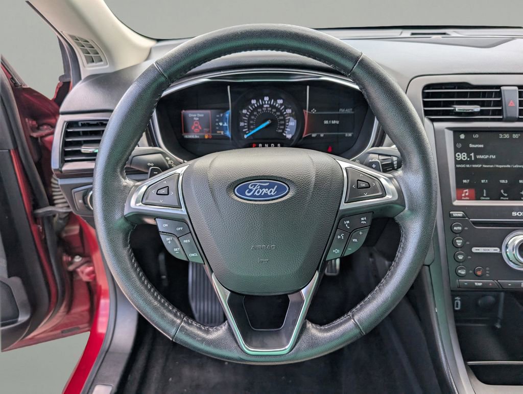 Used 2018 Ford Fusion Titanium image 22