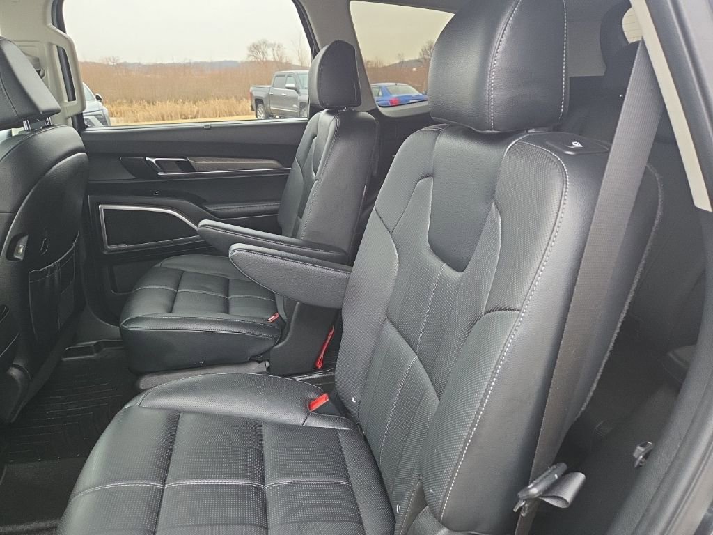 Used 2022 Kia Telluride EX w/ EX Premium Package image 14