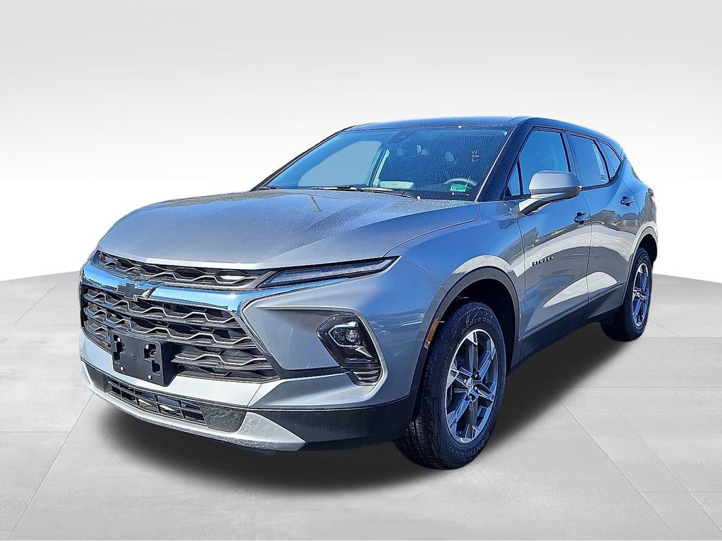 New 2026 Chevrolet Blazer LT image 2