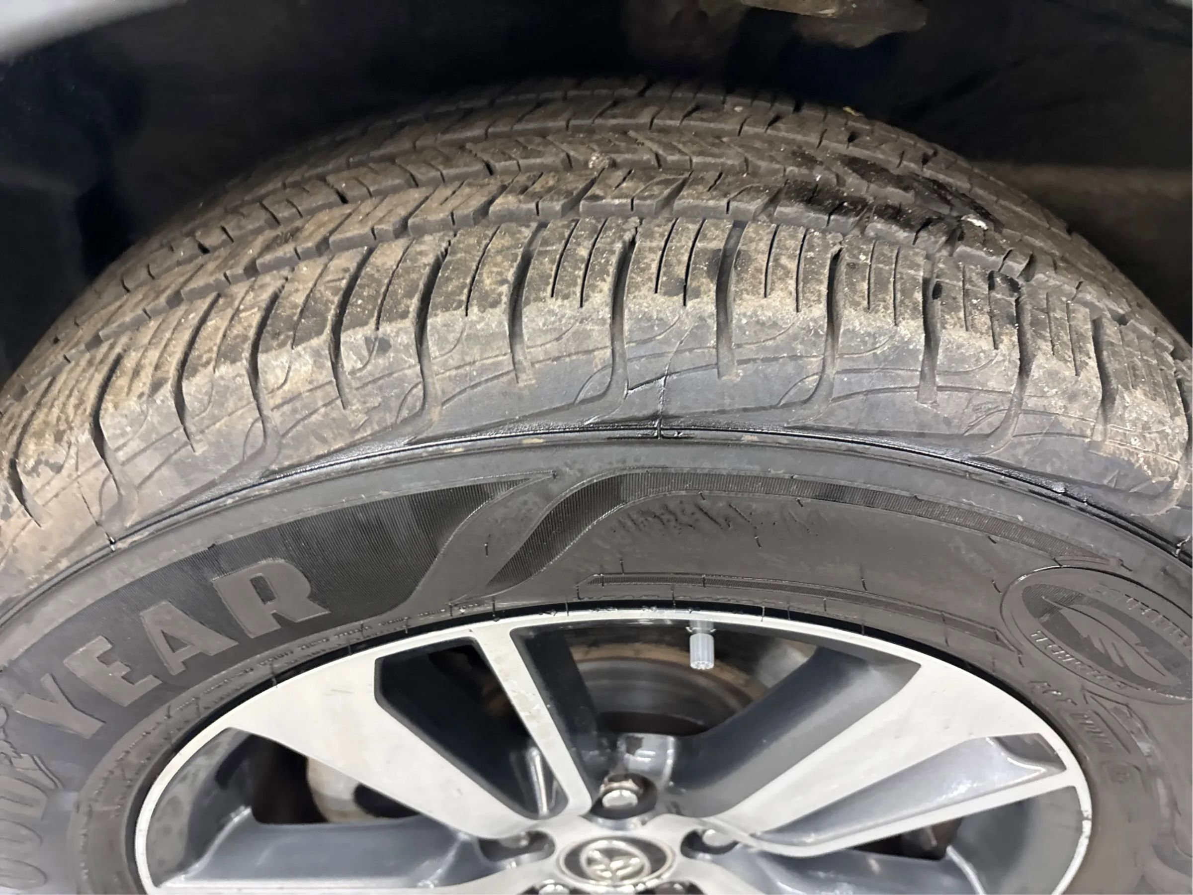 Used 2017 Toyota RAV4 XLE w/ Carpet Mat Package image 32