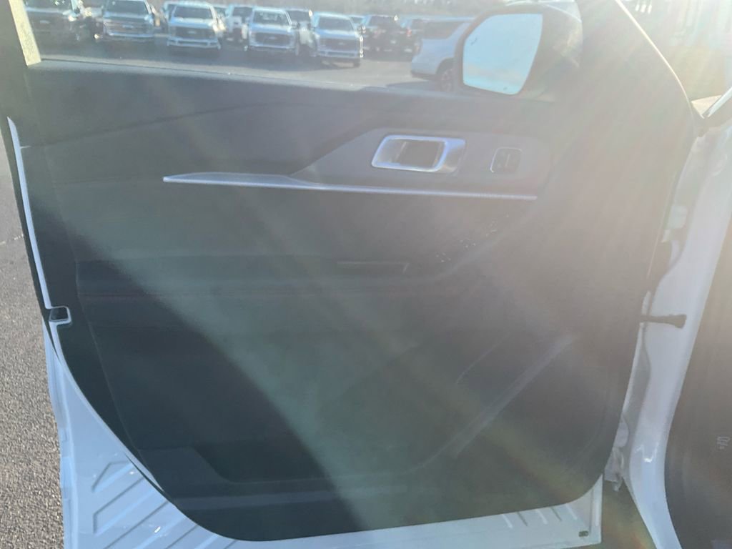 New 2026 Ford Explorer ST-Line w/ ST-Line Street Pack image 17