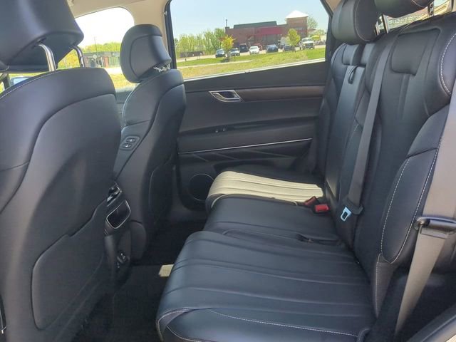 Used 2024 Genesis GV80 2.5T AWD/4WD image 13