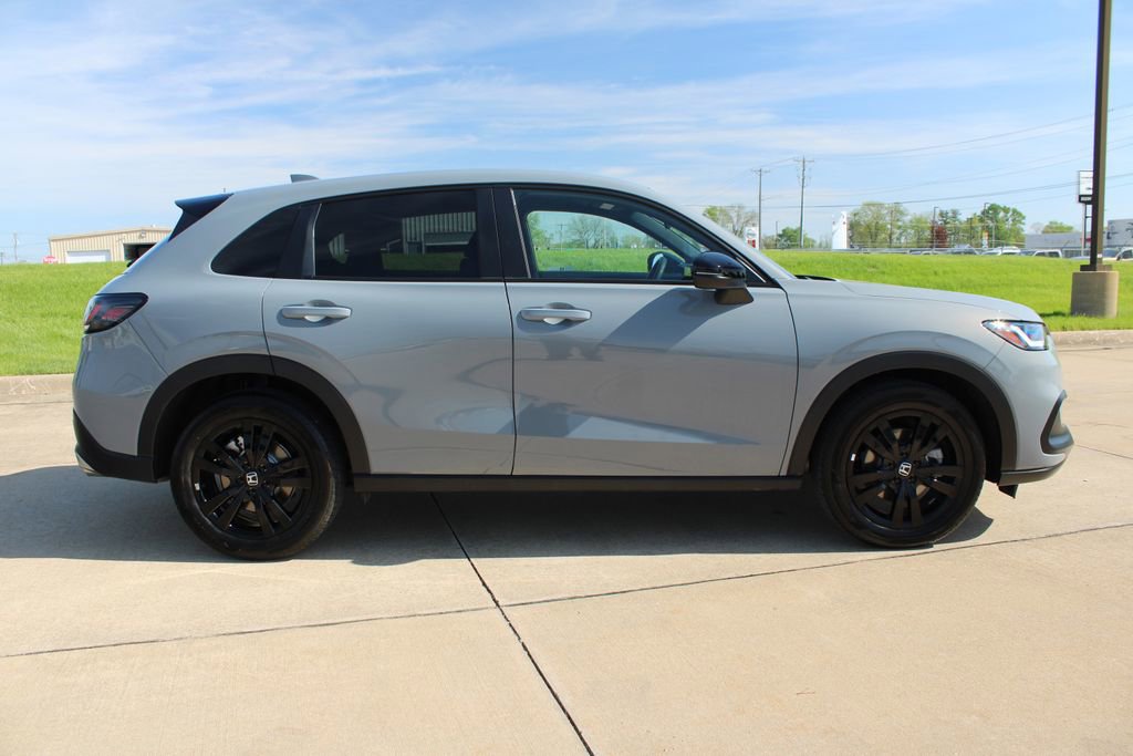 Used 2026 Honda HR-V Sport image 4