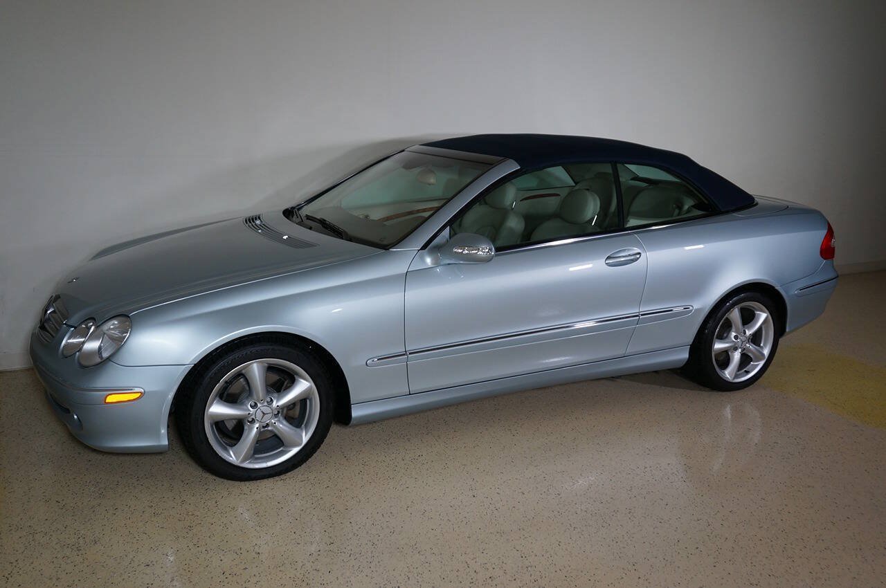 Used 2005 Mercedes-Benz CLK 320 Cabriolet image 17