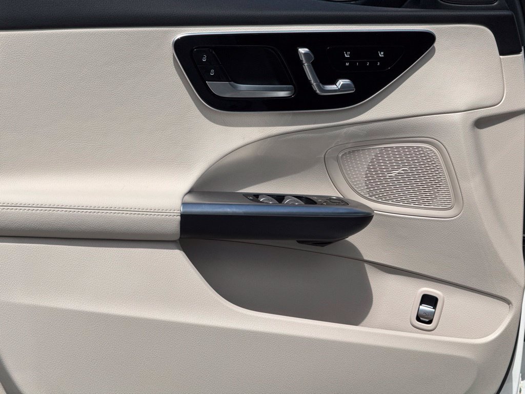 New 2026 Mercedes-Benz C 300 Sedan image 19