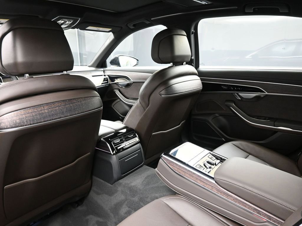 Certified 2025 Audi A8 L 3.0T image 19