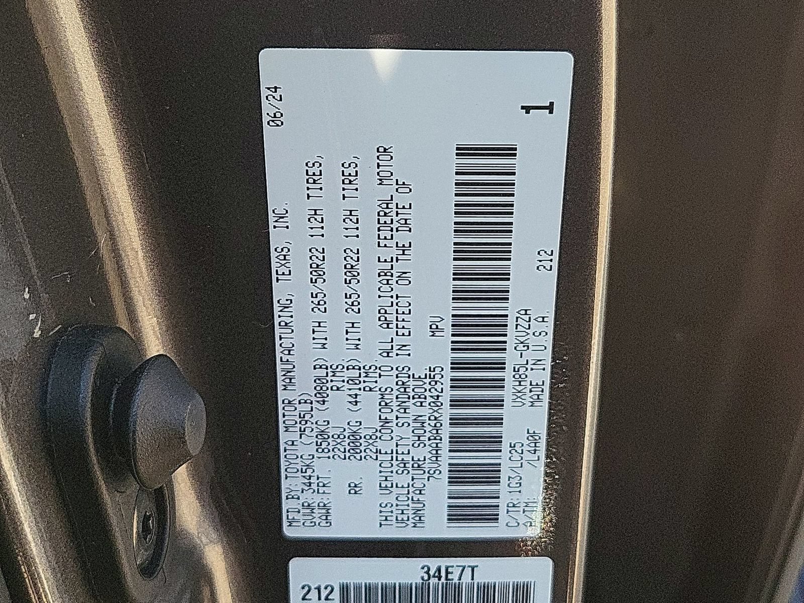 Used 2024 Toyota Sequoia Capstone AWD/4WD image 35