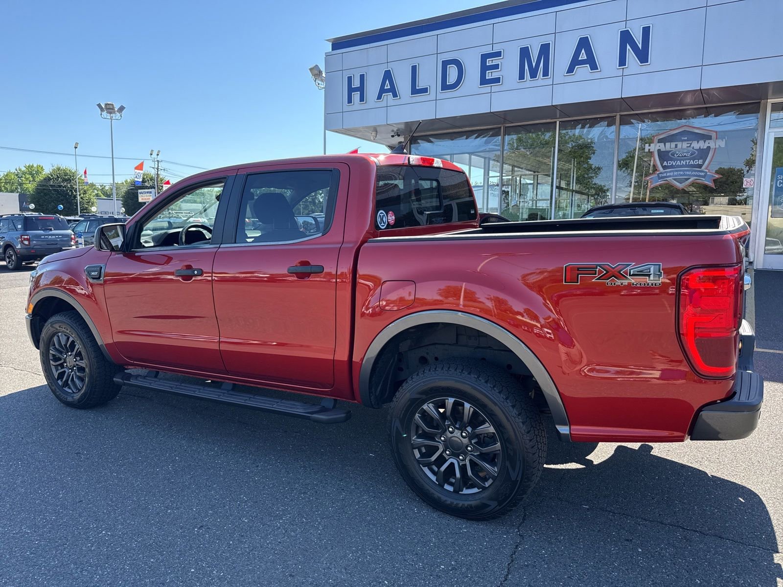Used 2019 Ford Ranger XLT w/ Equipment Group 302A Luxury AWD/4WD image 19