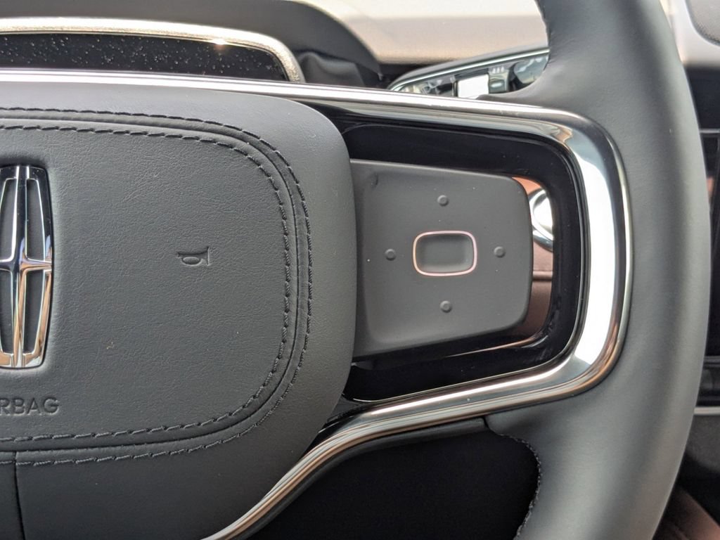 New 2026 Lincoln Nautilus Reserve AWD/4WD image 29