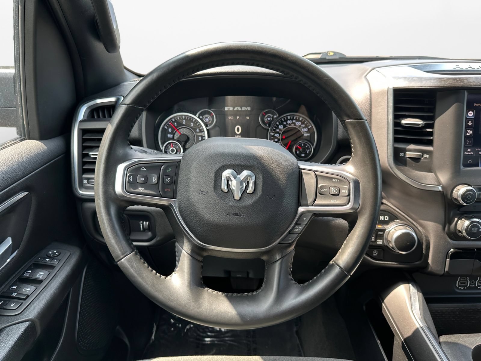 Used 2024 RAM 1500 Big Horn AWD/4WD image 14