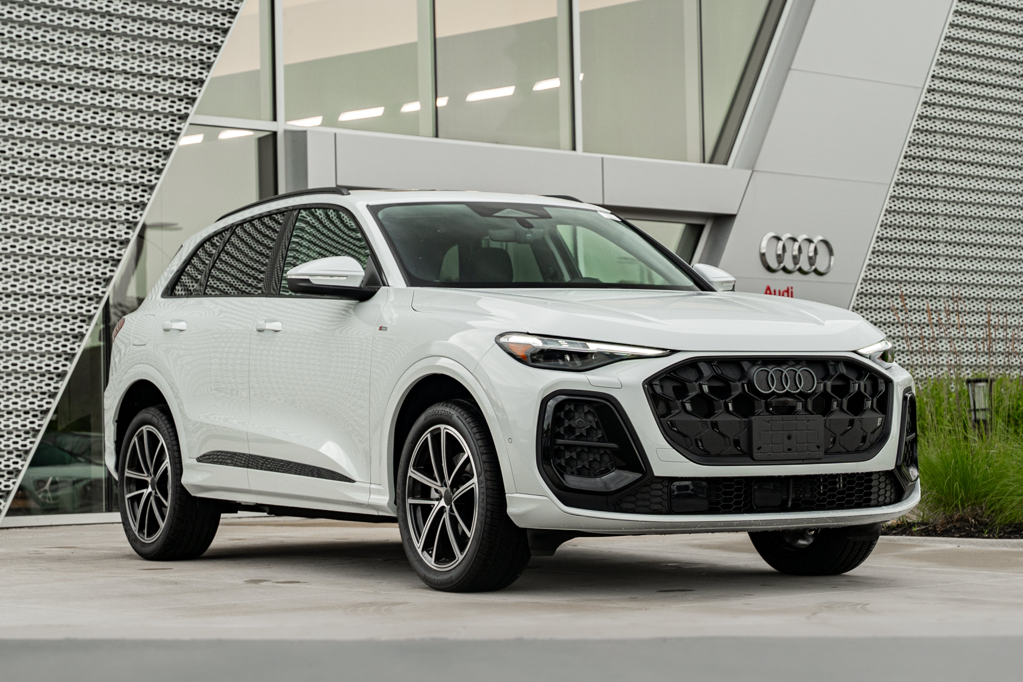 New 2026 Audi Q5 Premium Plus AWD/4WD image 1