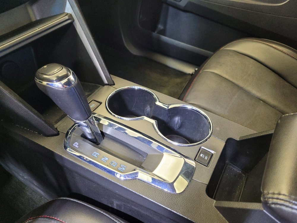 Used 2017 Chevrolet Equinox Premier w/ Enhanced Convenience Package image 26