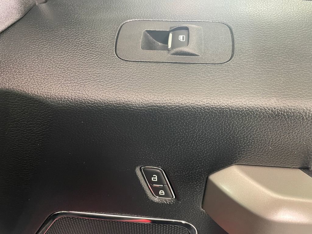 Used 2020 Ford F150 Lariat image 51