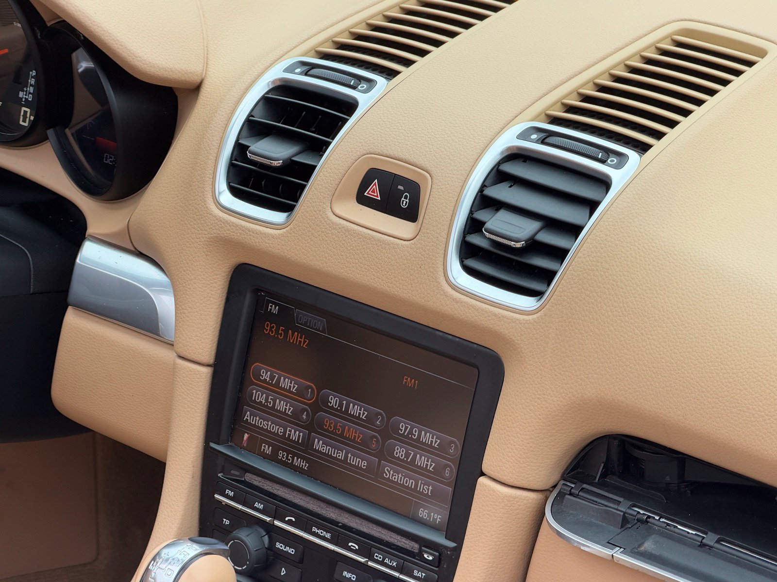 Used 2014 Porsche Boxster RWD image 35