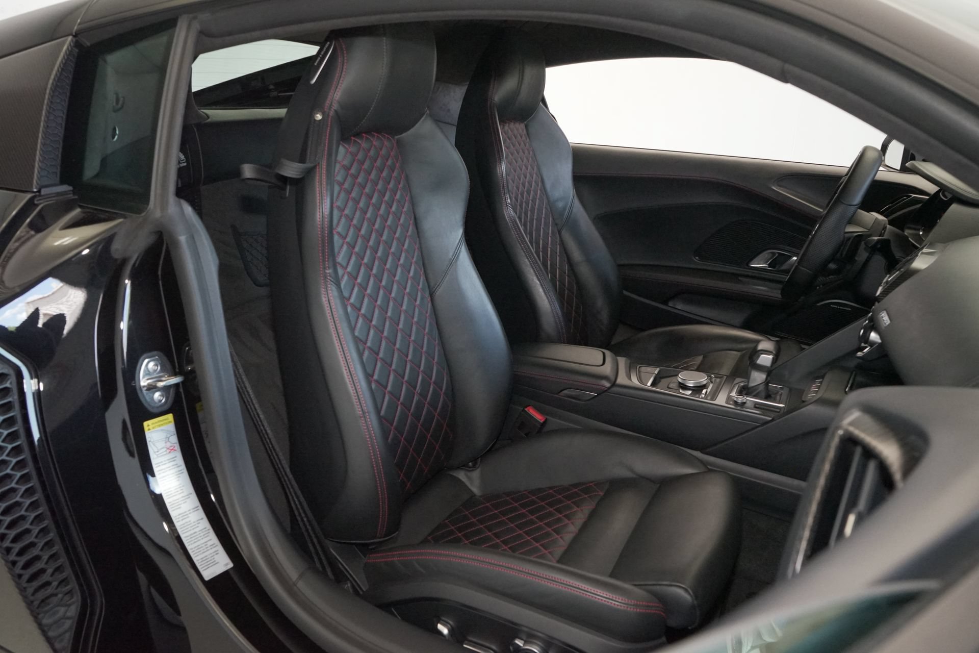 Used 2017 Audi R8 V10 AWD/4WD image 10