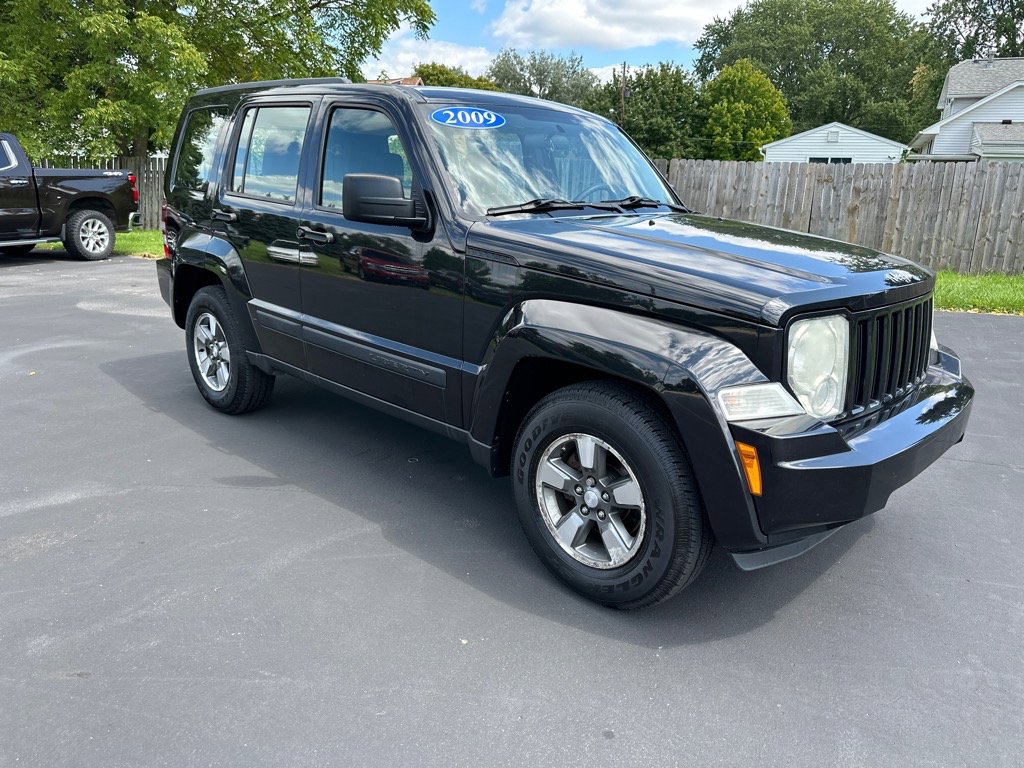 Used 2009 Jeep Liberty Sport image 4