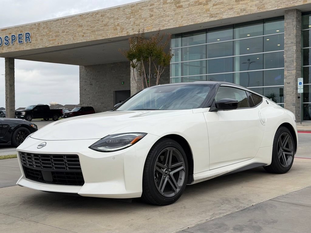 Used 2026 Nissan Z Sport w/ Floor Mat Package RWD image 9