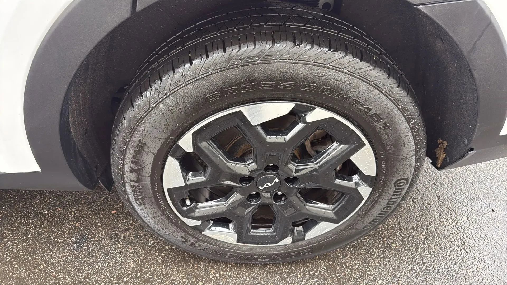 Used 2024 Kia Sorento S AWD/4WD image 9