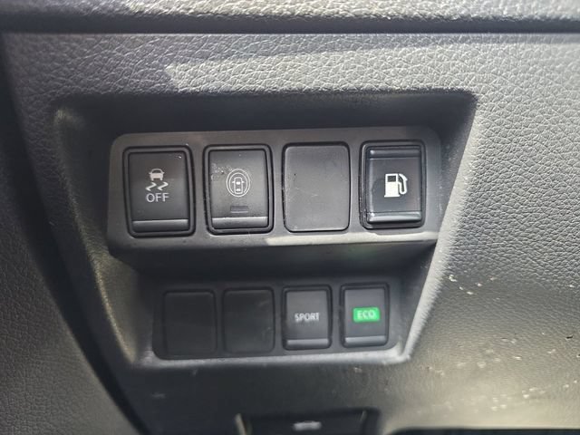 Used 2019 Nissan Rogue S w/ Special Edition Package FWD image 10