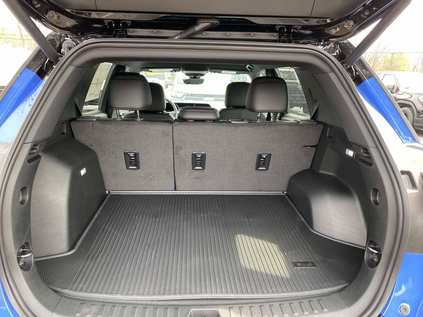 New 2026 GMC Terrain AT4 w/ Convenience Package III AWD/4WD image 5