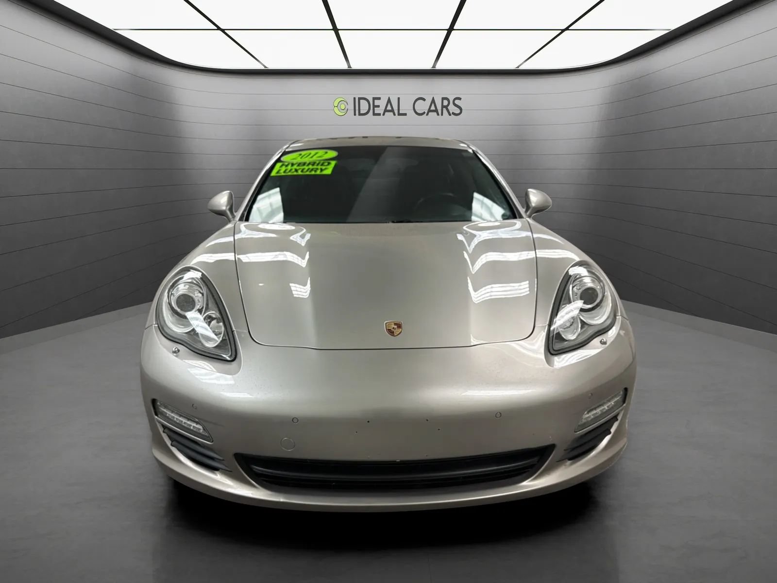 Used 2012 Porsche Panamera S RWD image 2