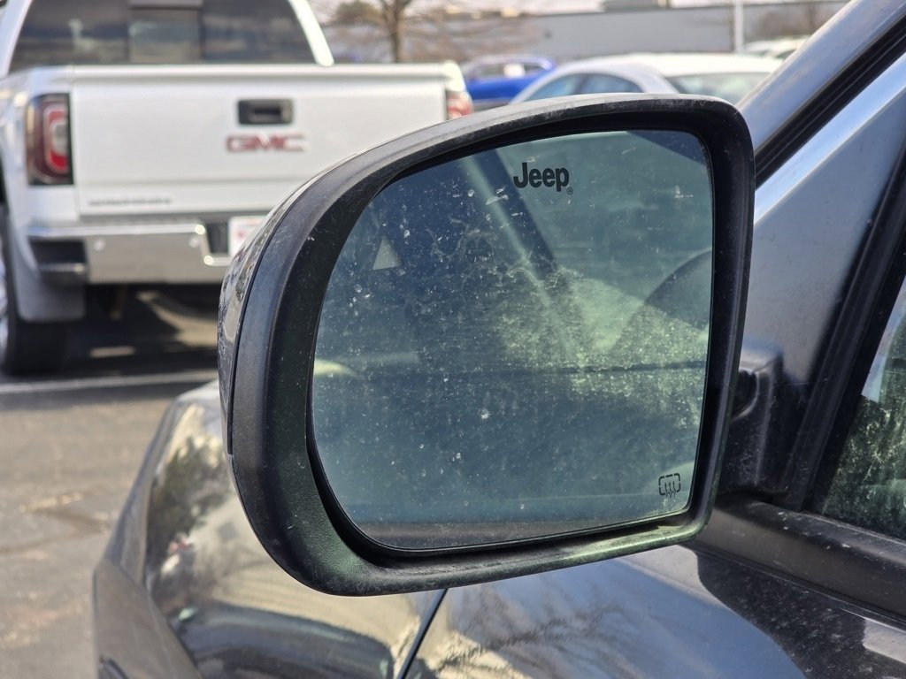 Used 2023 Jeep Compass Latitude w/ Convenience Group image 24